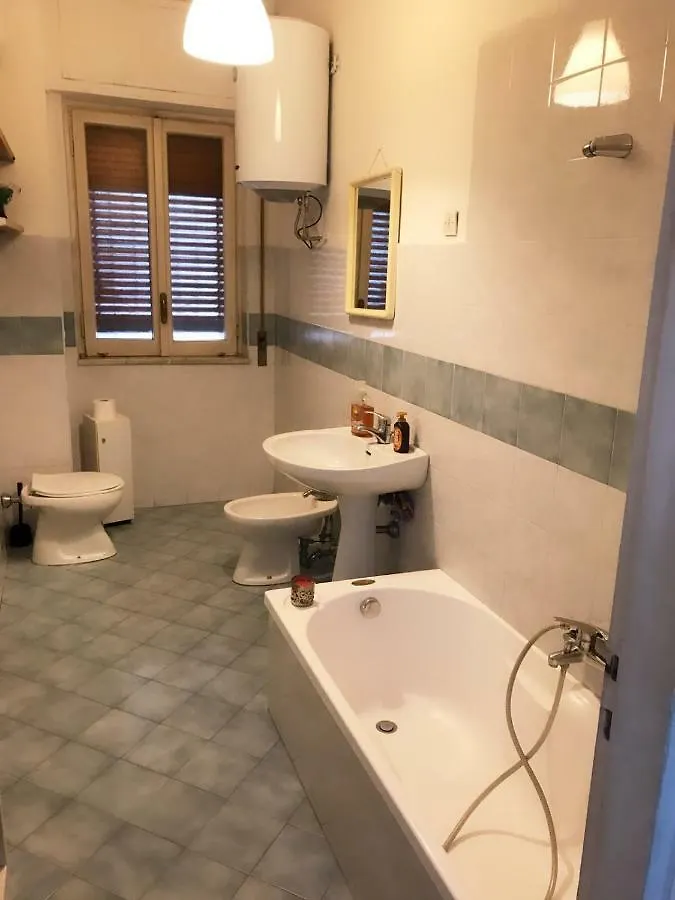 Monolocale In Gradoni Di Chiaia Apartment Naples